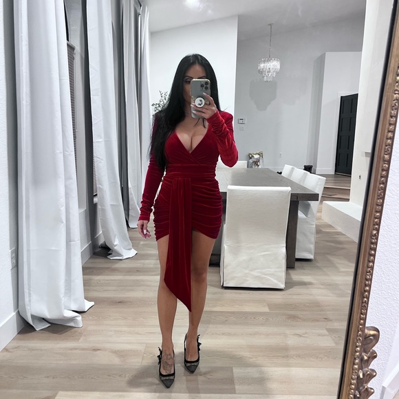 Red velvet Mini dress size XS from Shein - Picture 1 of 4